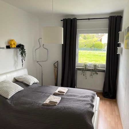 באיירוט Me Homes - Grosse Moderne Designer-Wohnung Fuer Urlaub Und Business - Mit Kueche, Buero, Balkon Und 2 Parkplaetzen מראה חיצוני תמונה